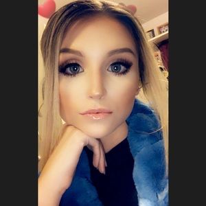 Meet your Posher, Abby